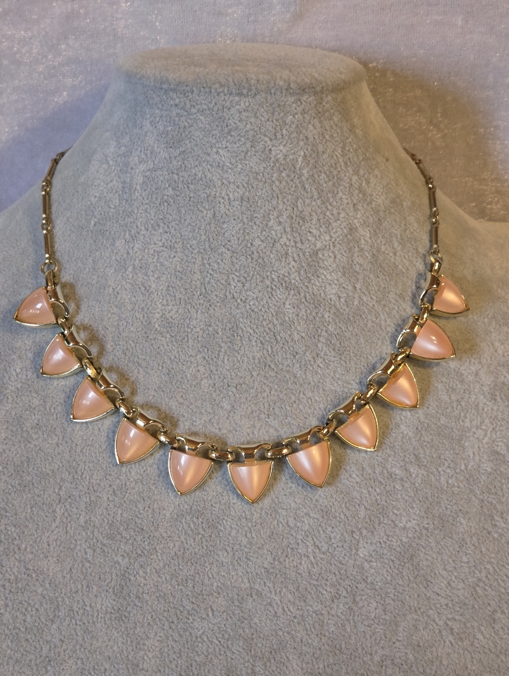 Vintage Coro Thermoset Soft Pink / Peach "Moonglow" Choker Necklace